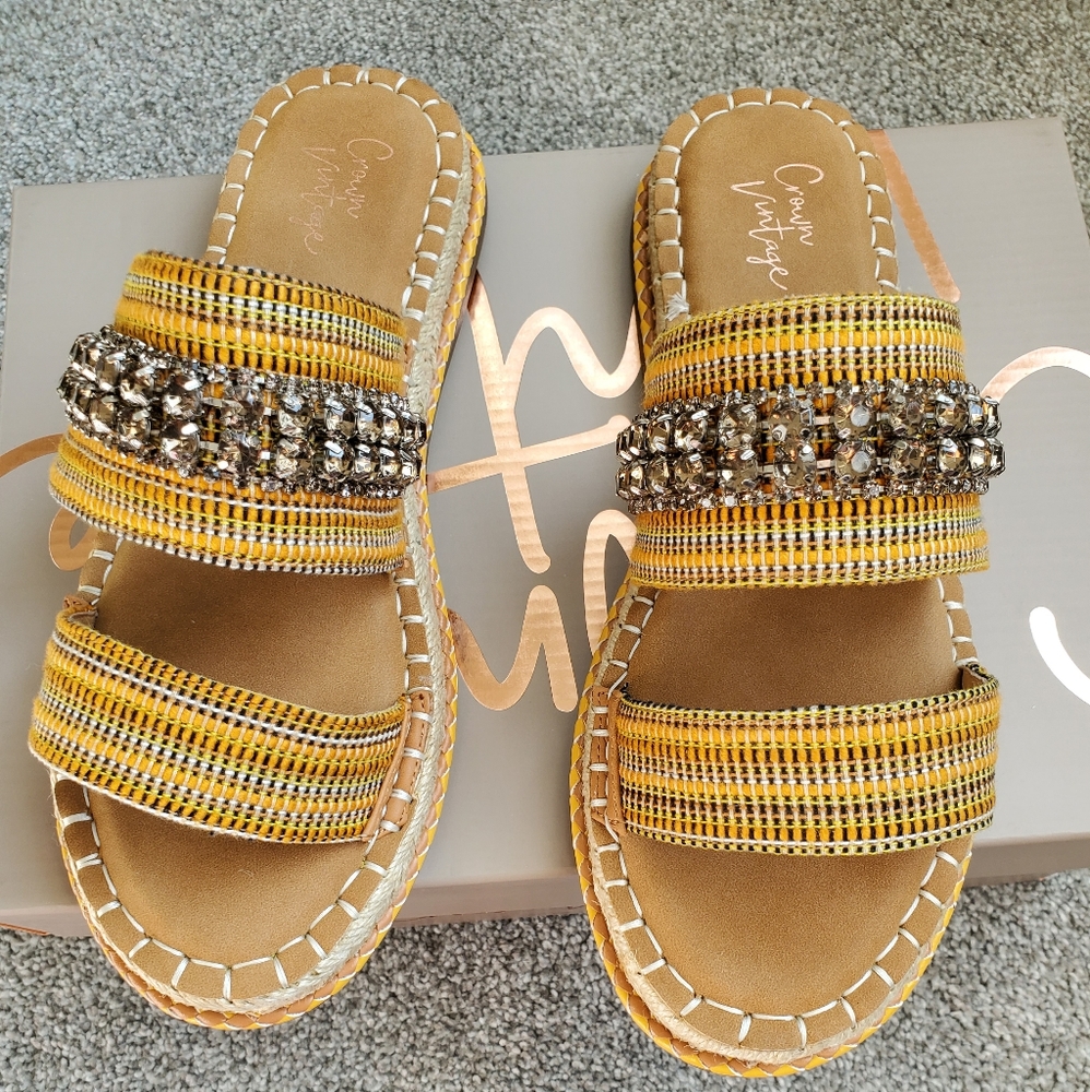Crown vintage rhinestone slip on espadrilles, 8, yellow/ orange - Picture 9 of 12